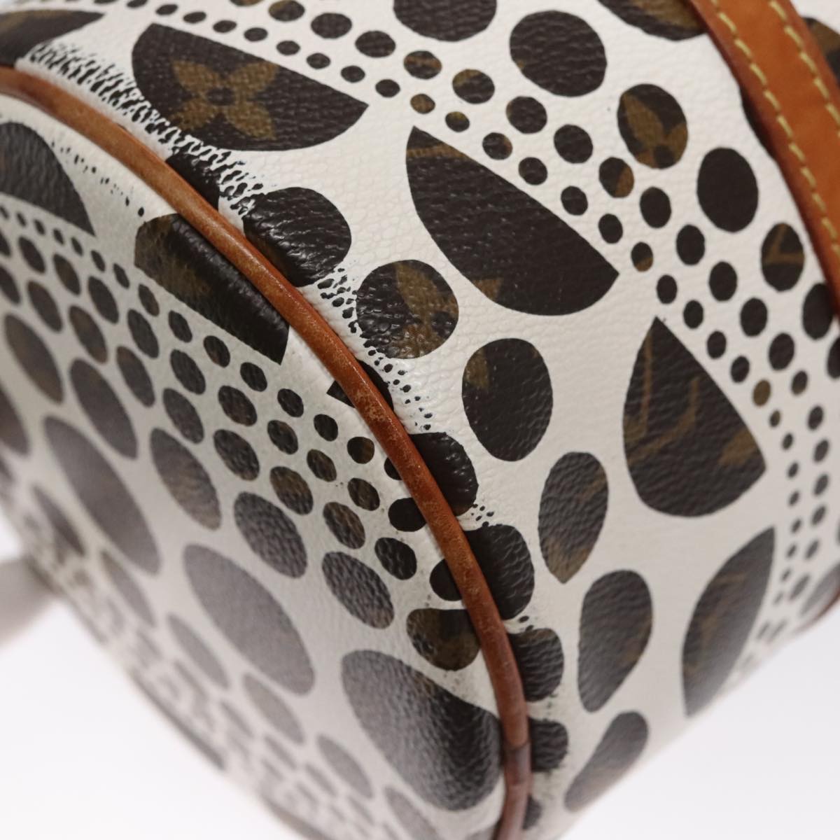 Louis Vuitton Papillon 30 White Canvas Handbag (Pre-Owned)