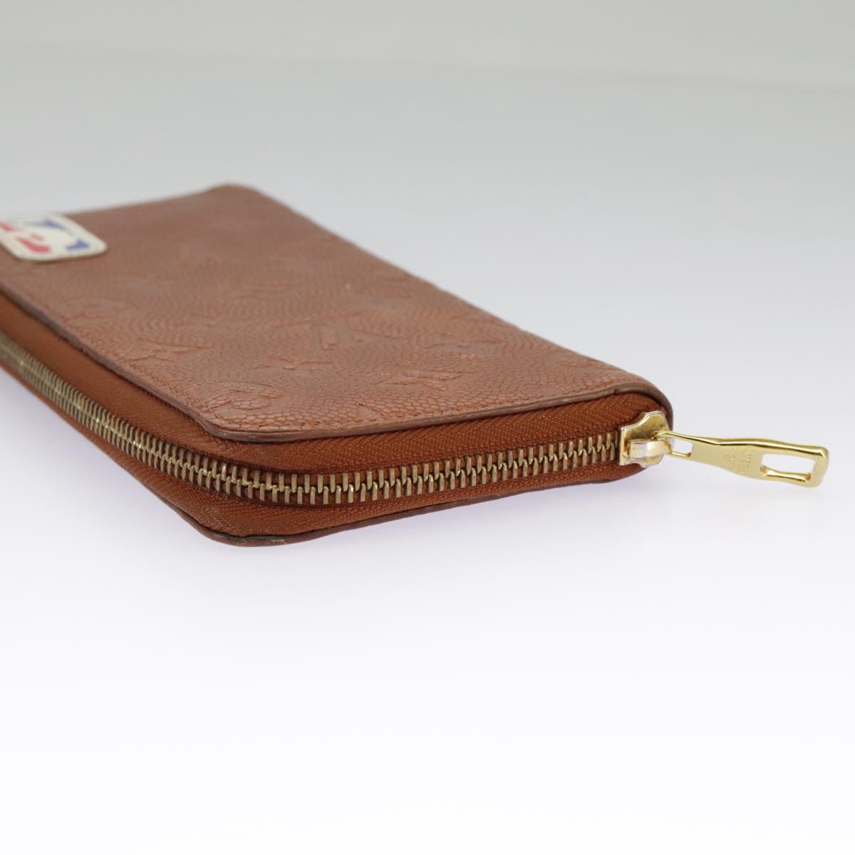 Louis Vuitton Zippy Wallet Vertical Brown Leather Wallet (Pre-Owned)