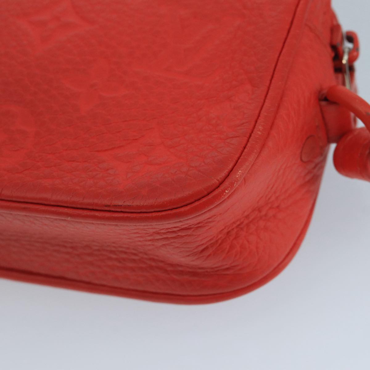 Louis Vuitton Pochette Volga Red Leather Clutch Bag (Pre-Owned)