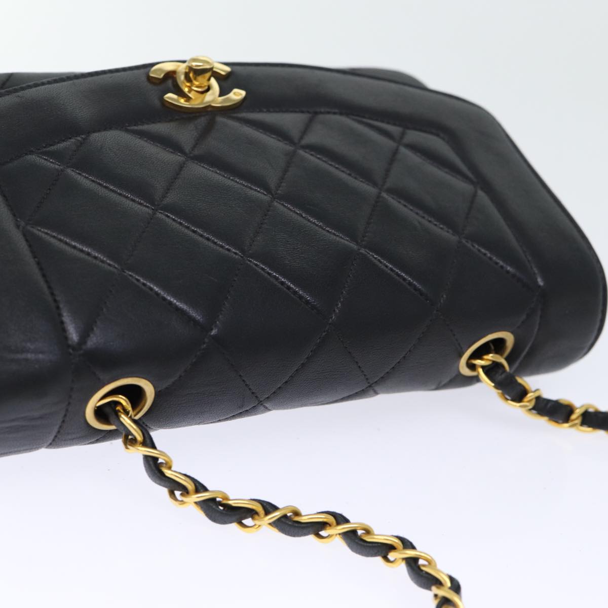 Chanel Diana Black Leather Shoulder Bag (Pre-Owned)