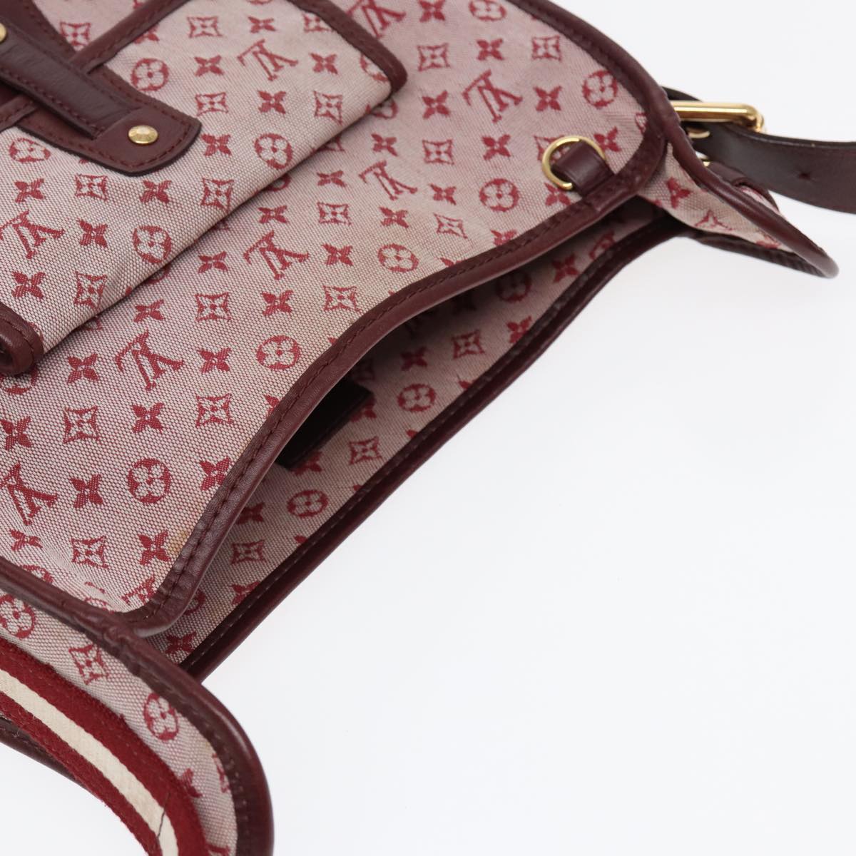 Louis Vuitton Besace Pink Canvas Shoulder Bag (Pre-Owned)