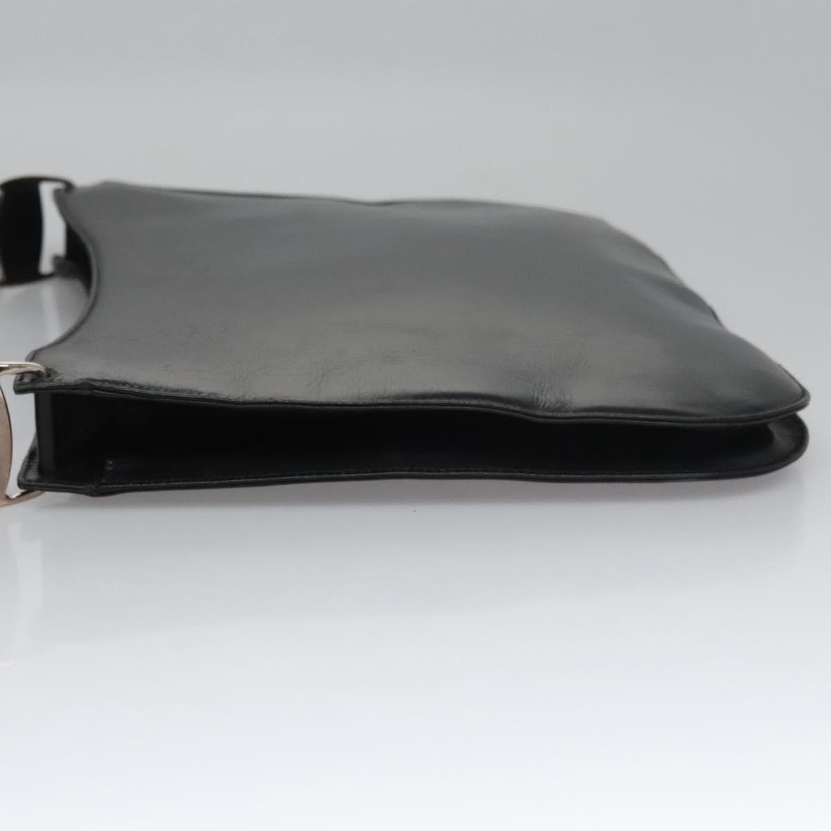 Salvatore Ferragamo Black Leather Shoulder Bag (Pre-Owned)