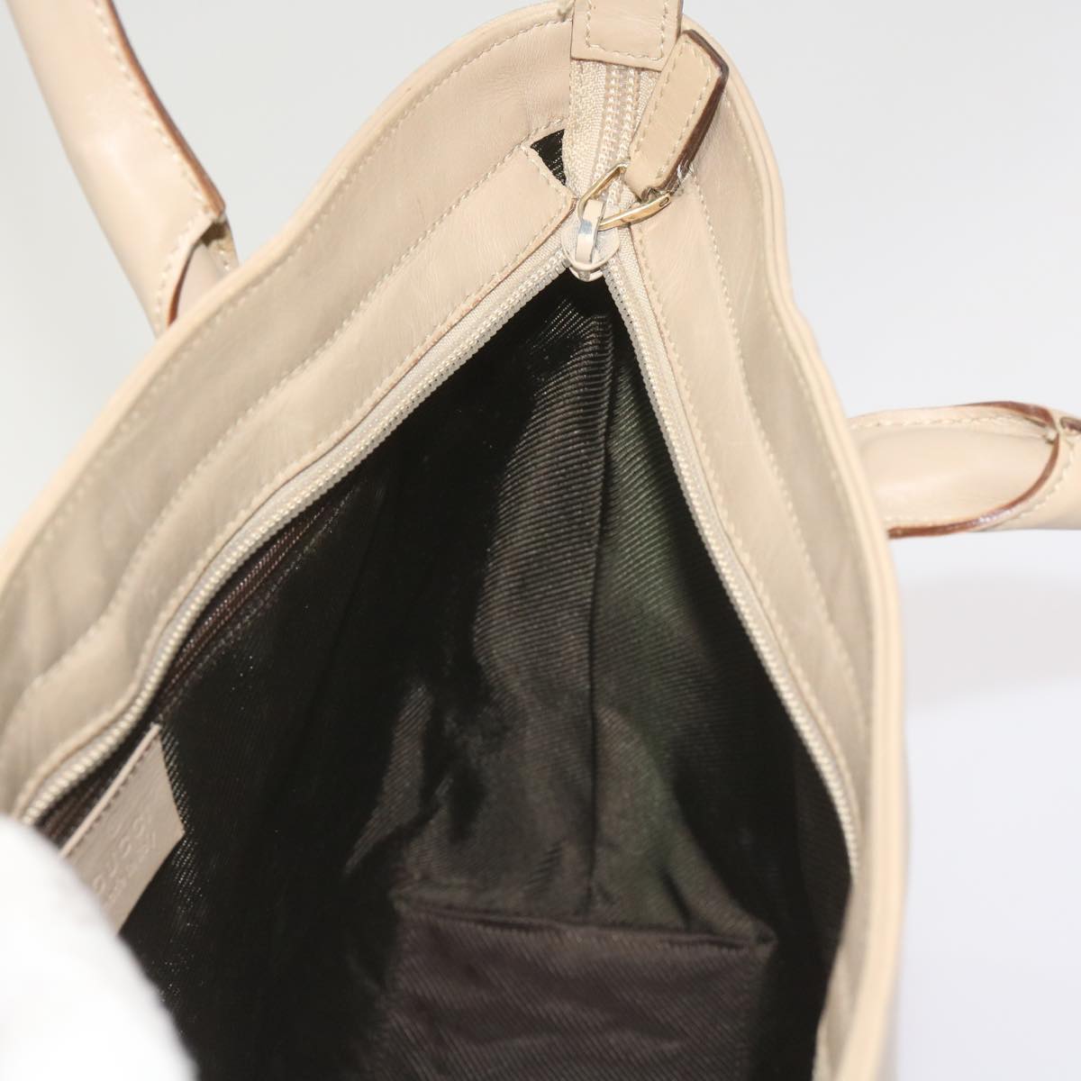 Gucci Gg Canvas Beige Canvas Tote Bag (Pre-Owned)