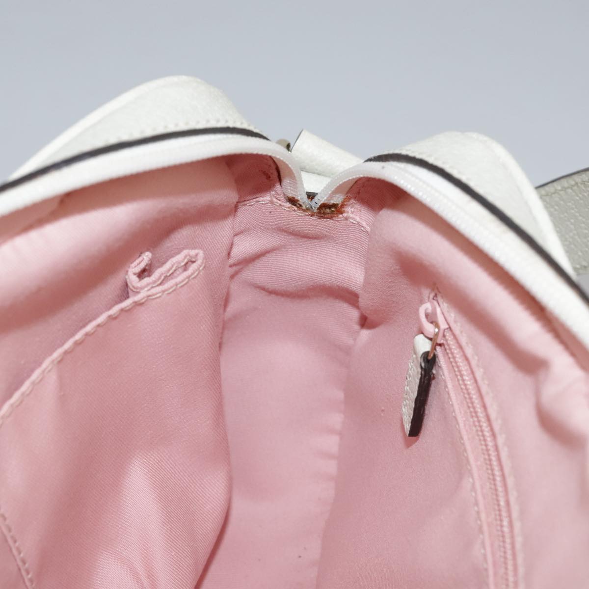 Gucci Crest Pink Leather Shoulder Bag (Pre-Owned)