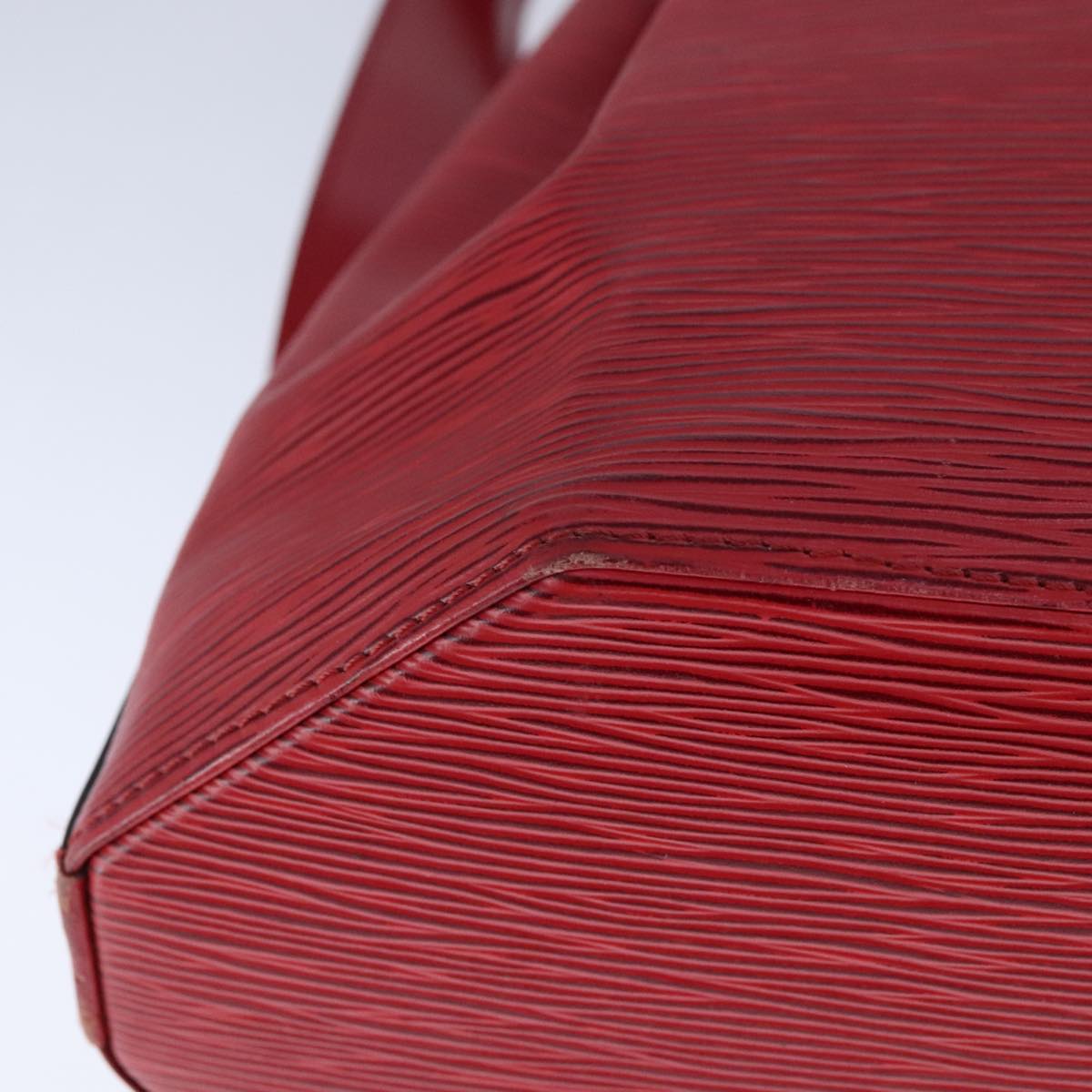 Louis Vuitton Sac D'épaule Red Leather Shoulder Bag (Pre-Owned)