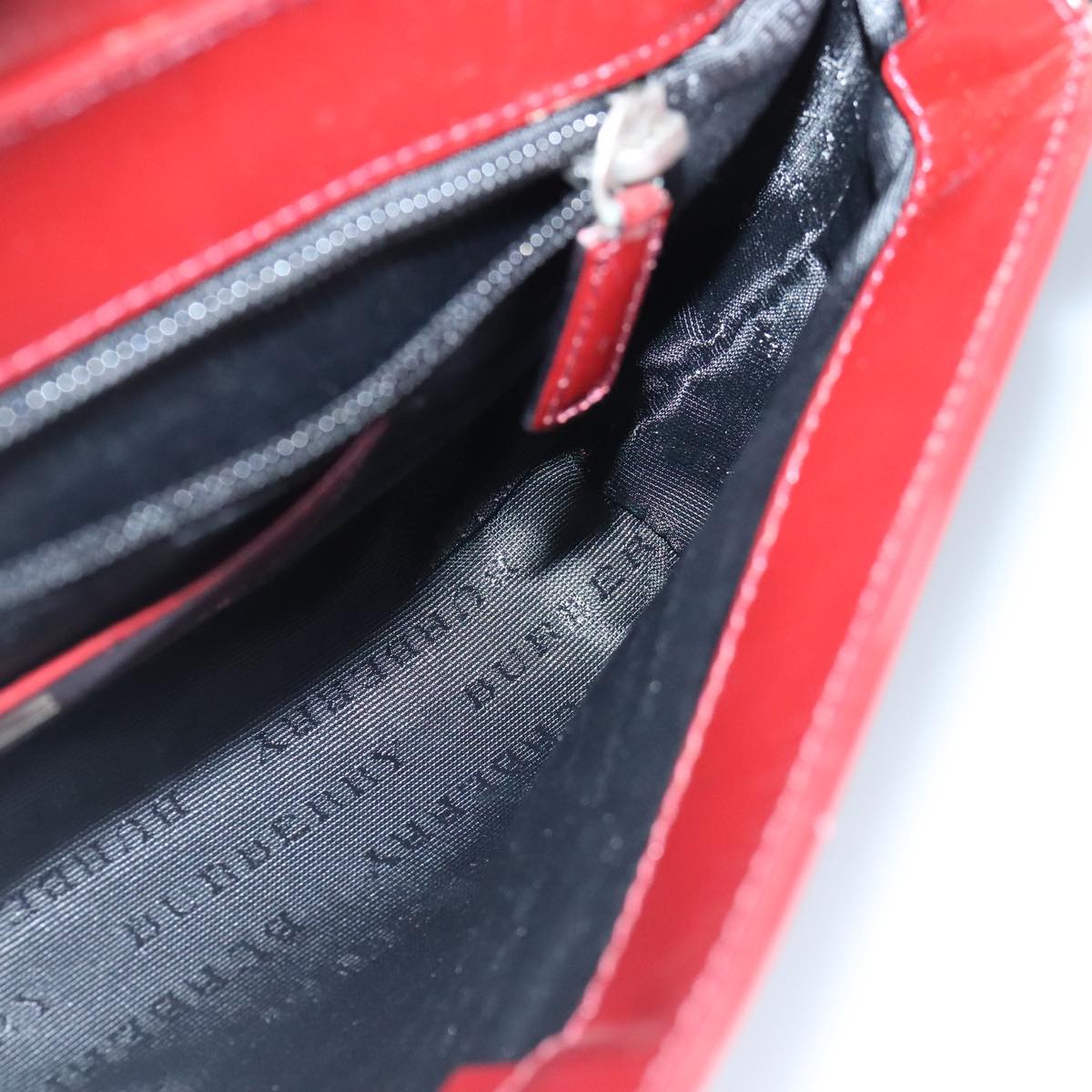 Burberry Red Leather Shoulder Bag (Pre-Owned)