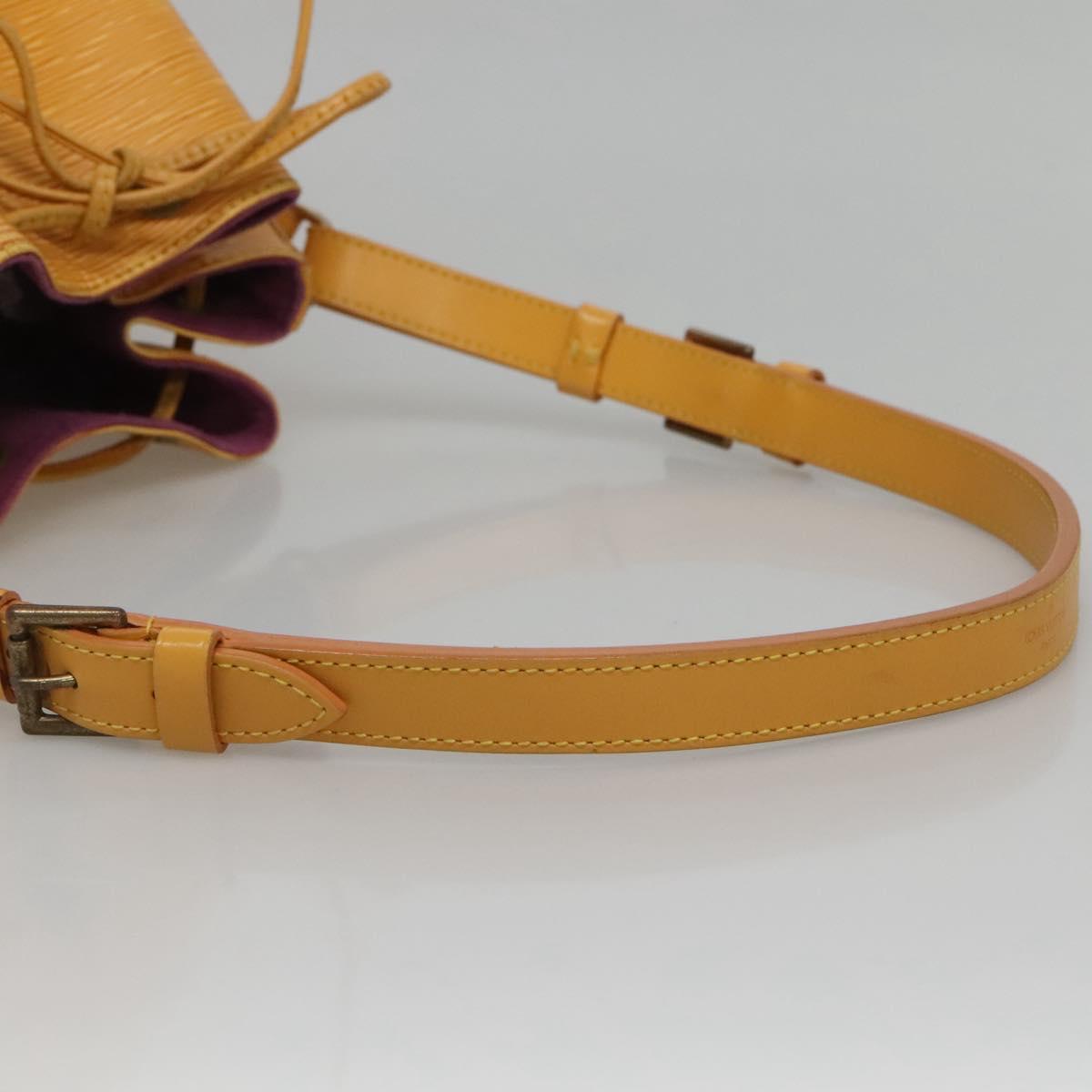 Louis Vuitton Noé Yellow Leather Shoulder Bag (Pre-Owned)