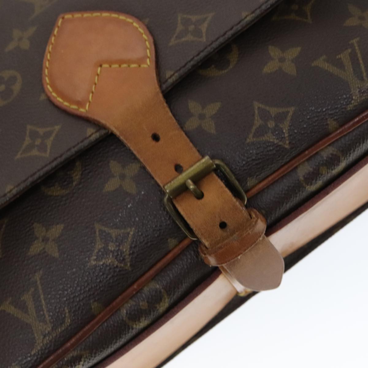 Louis Vuitton Cartouchière Brown Canvas Shoulder Bag (Pre-Owned)