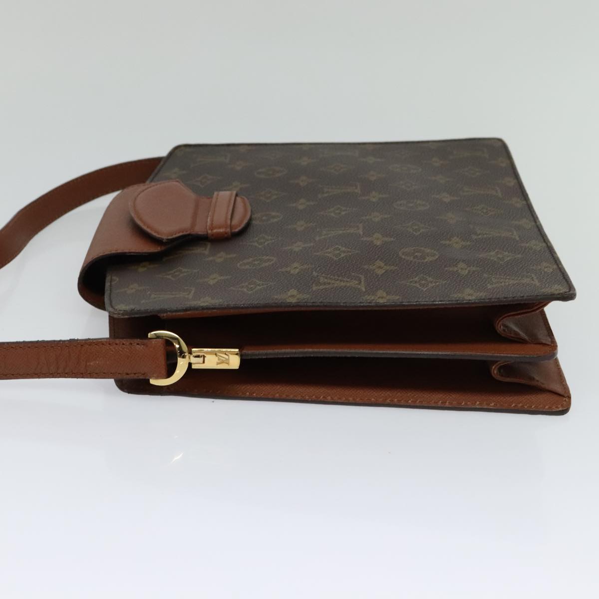 Louis Vuitton Courcelle Brown Canvas Shoulder Bag (Pre-Owned)
