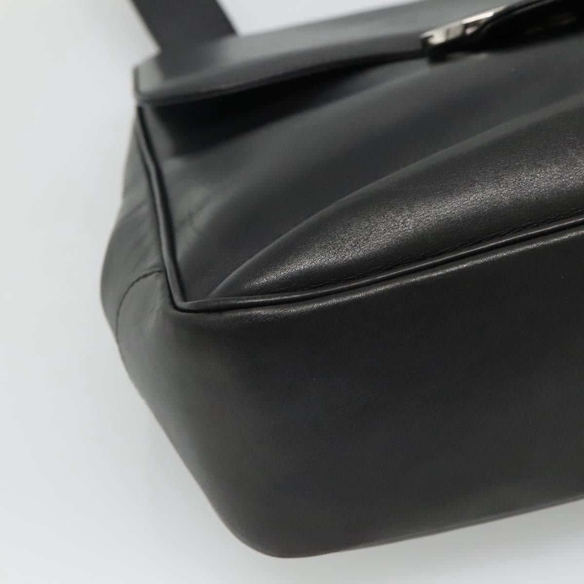 Salvatore Ferragamo Gancini Black Leather Shoulder Bag (Pre-Owned)
