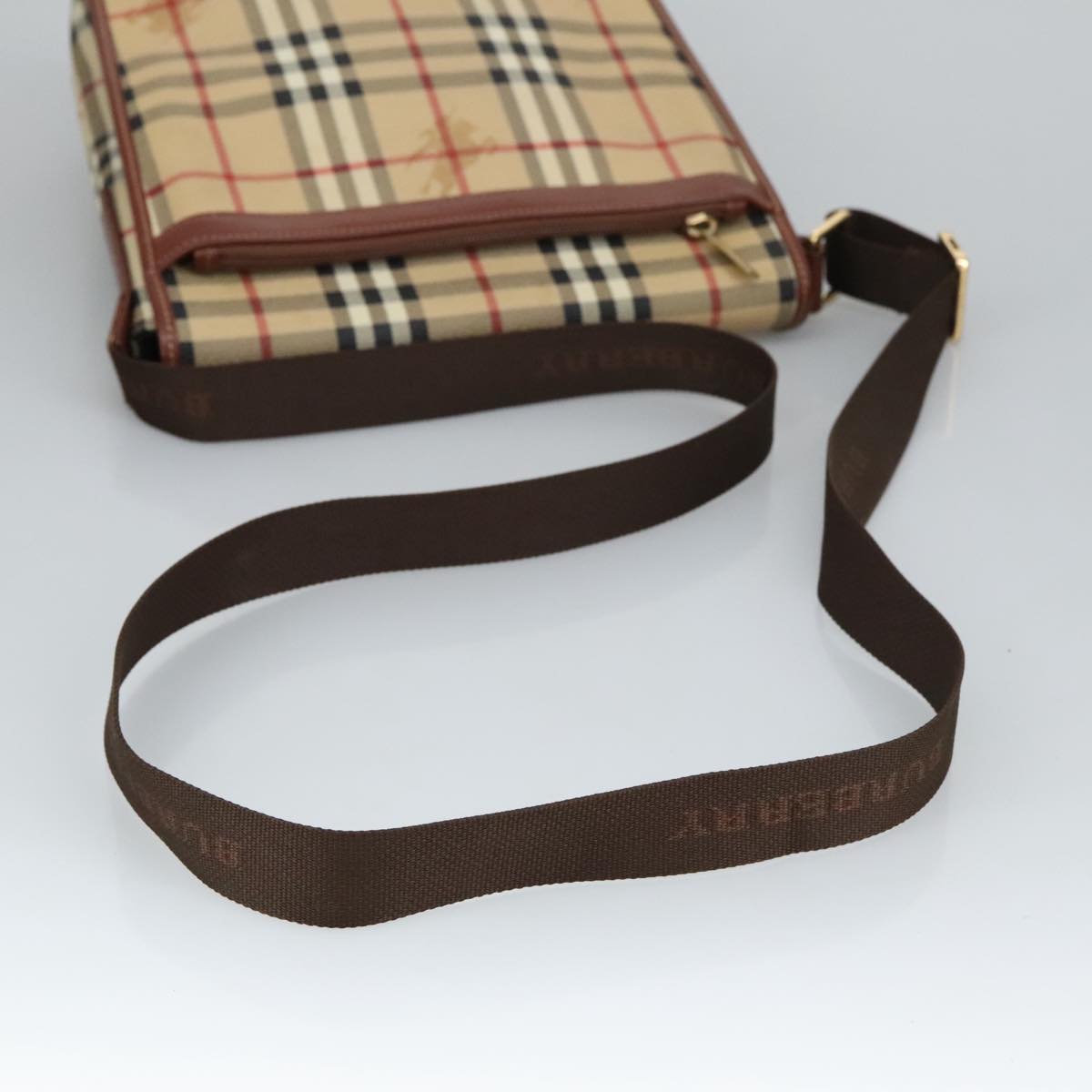 Burberry Nova Check Beige Canvas Shoulder Bag (Pre-Owned)