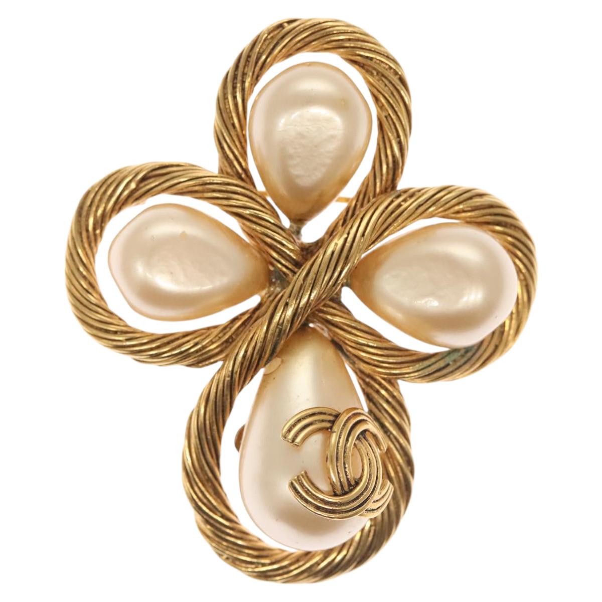 Chanel Coco Mark Gold Metal Brooch Jewelry (Pre-Owned)