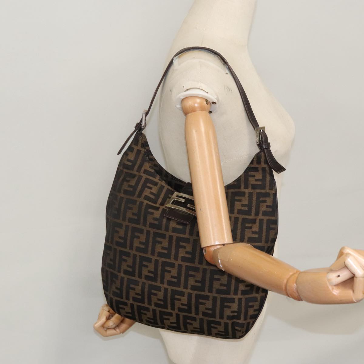 Fendi Zucca Brown Canvas Shoulder Bag (Pre-Owned)