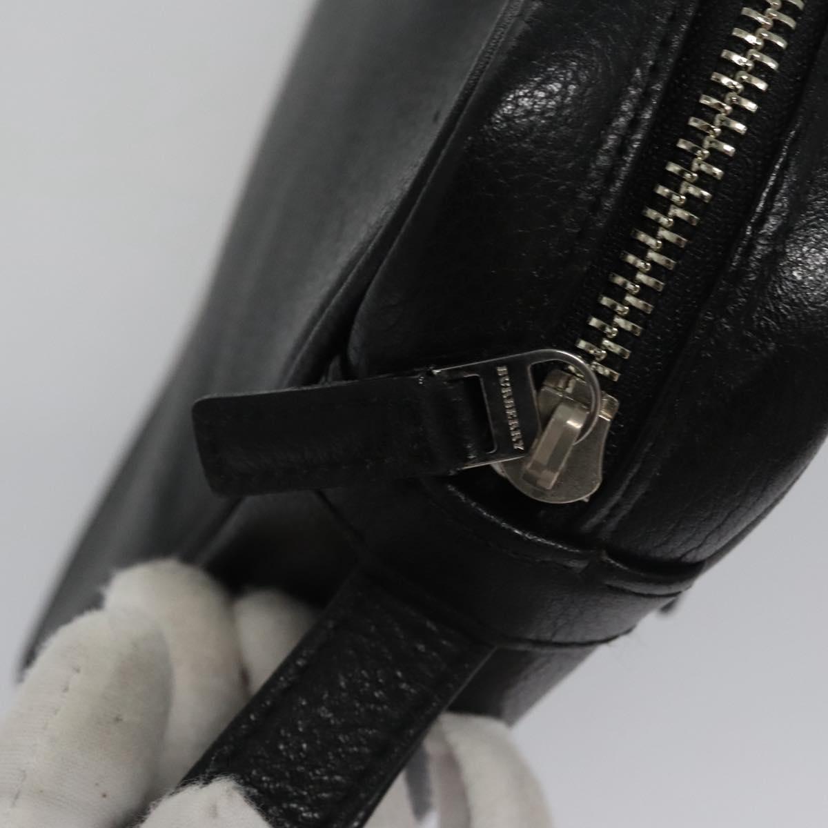 Burberry Black Leather Clutch Bag (Pre-Owned)