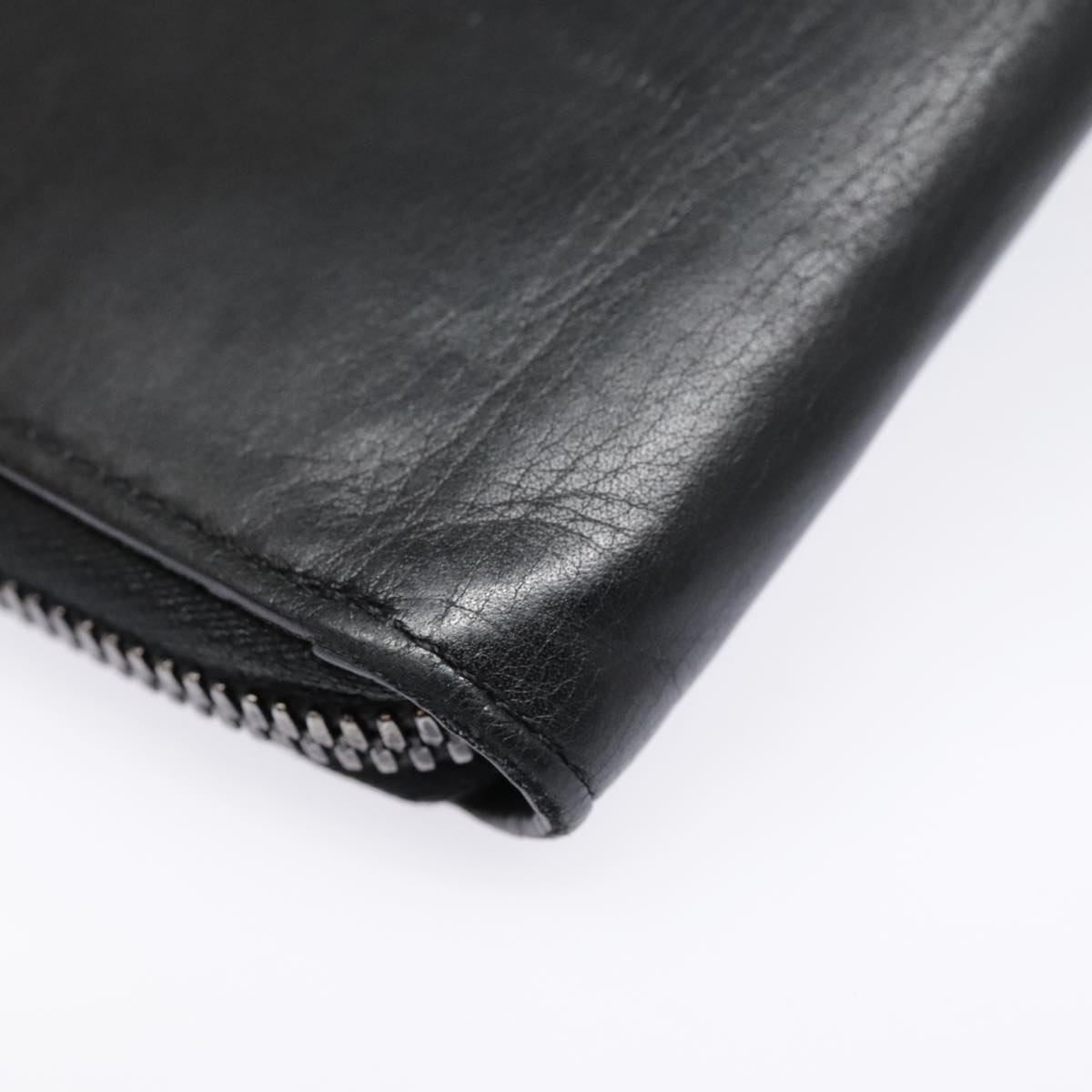 Louis Vuitton Zippy Wallet Vertical Black Leather Wallet (Pre-Owned)