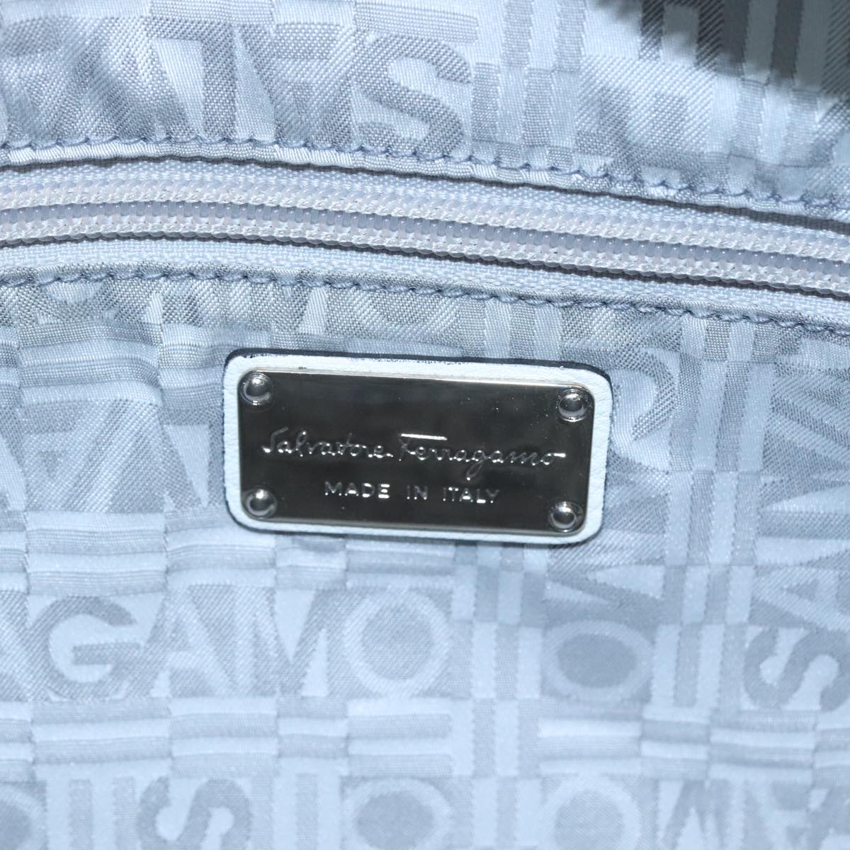 Salvatore Ferragamo Gancini White Leather Handbag (Pre-Owned)