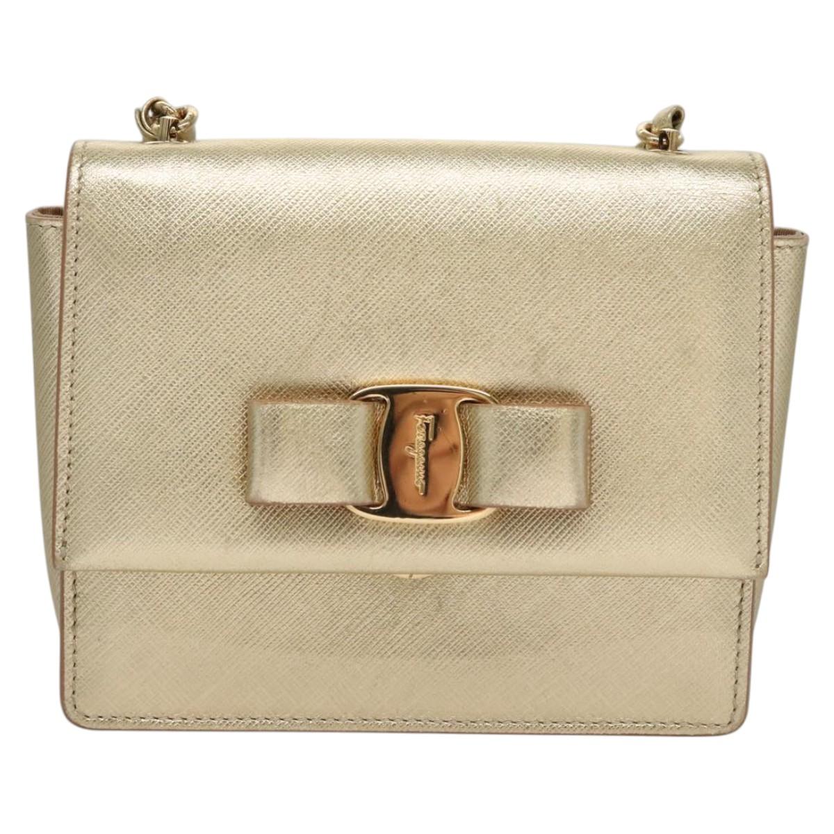 Salvatore Ferragamo Vara Gold Leather Shoulder Bag (Pre-Owned)