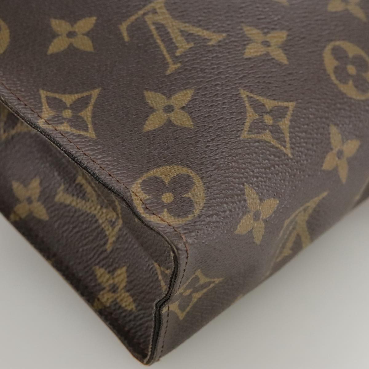 Louis Vuitton Trousse De Toilette Brown Canvas Clutch Bag (Pre-Owned)