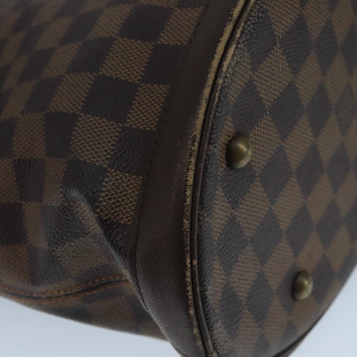 Louis Vuitton Marais White Canvas Shoulder Bag (Pre-Owned)