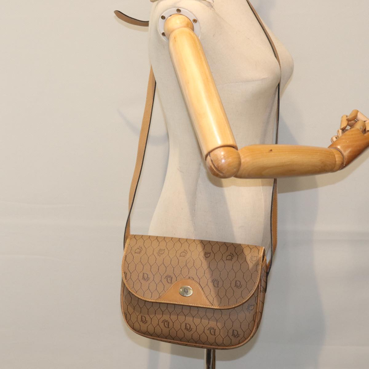 Dior Honeycomb Brown Canvas Shoulder Bag (Pre-Owned)