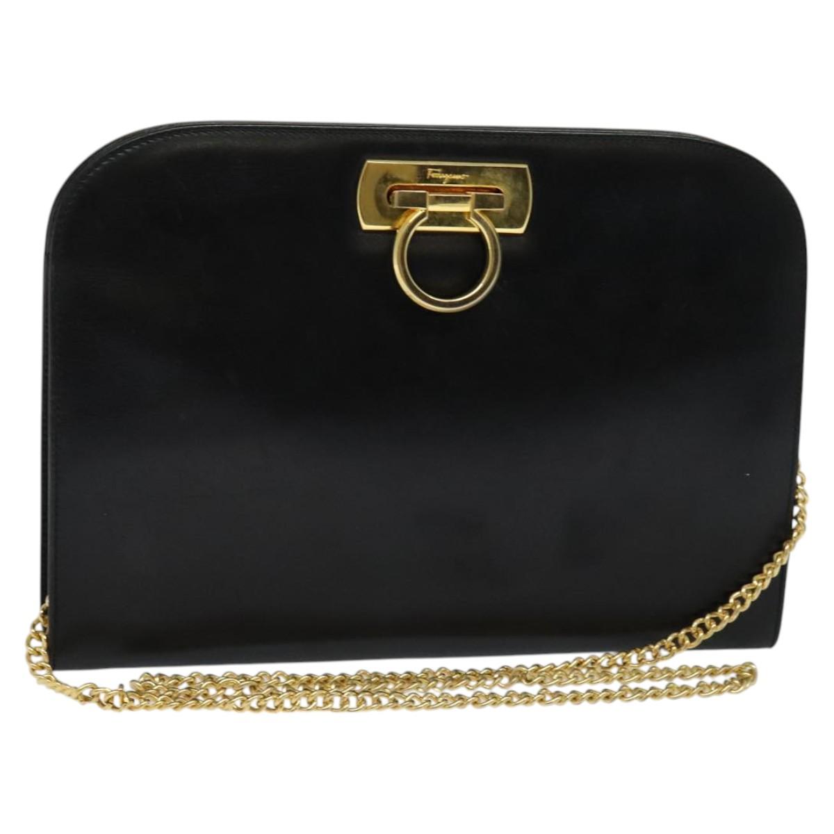 Salvatore Ferragamo Gancini Black Leather Shoulder Bag (Pre-Owned)