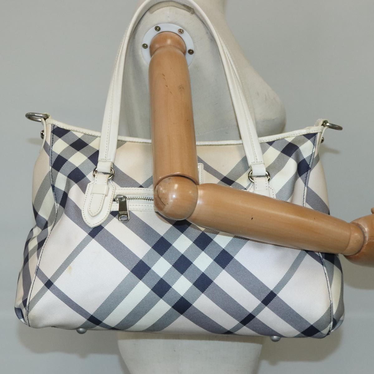 Burberry Nova Check White Canvas Tote Bag (Pre-Owned)