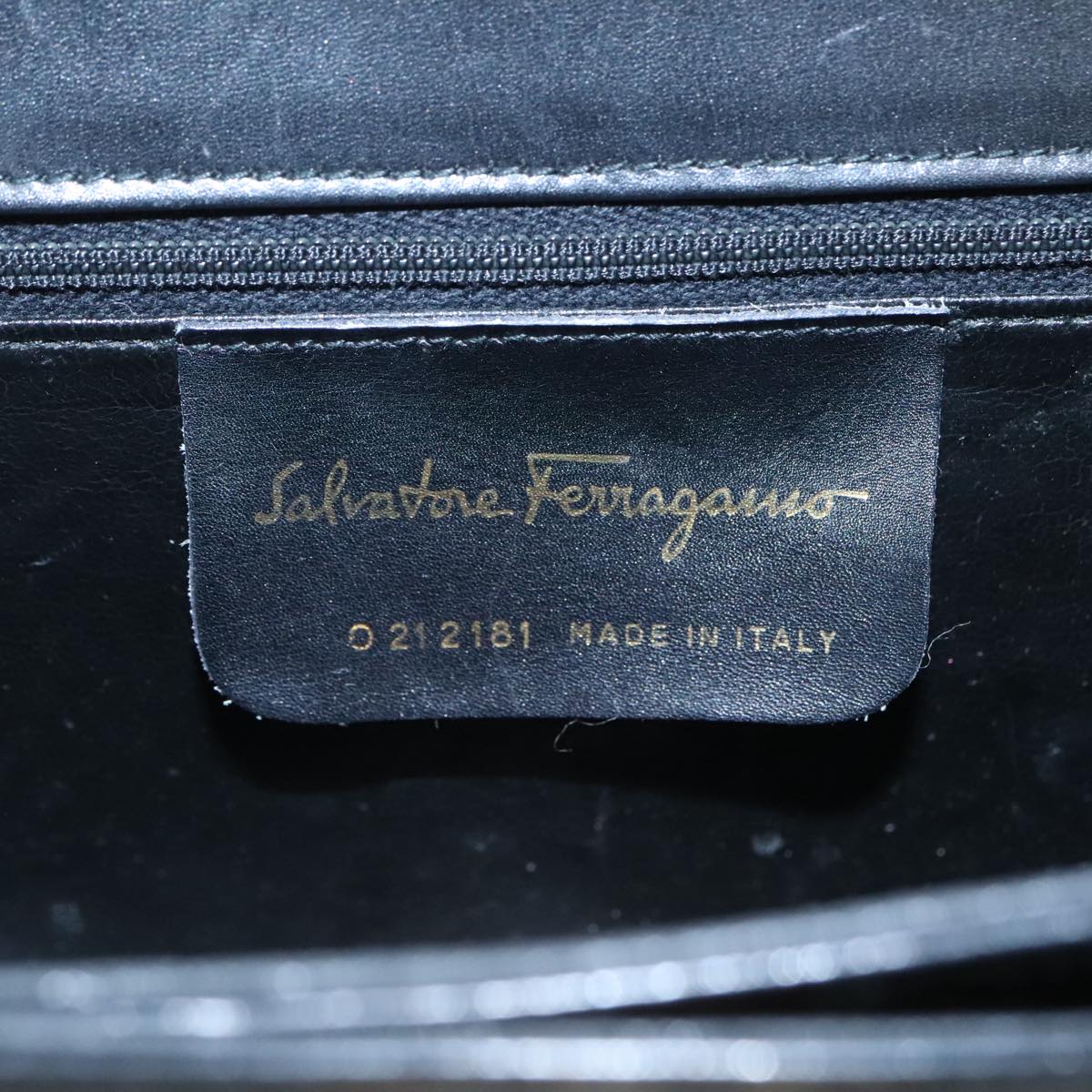 Salvatore Ferragamo Gancini Black Leather Handbag (Pre-Owned)
