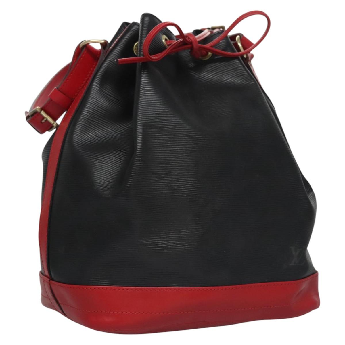 Louis Vuitton Noe Black Leather Shoulder Bag (Pre-Owned)