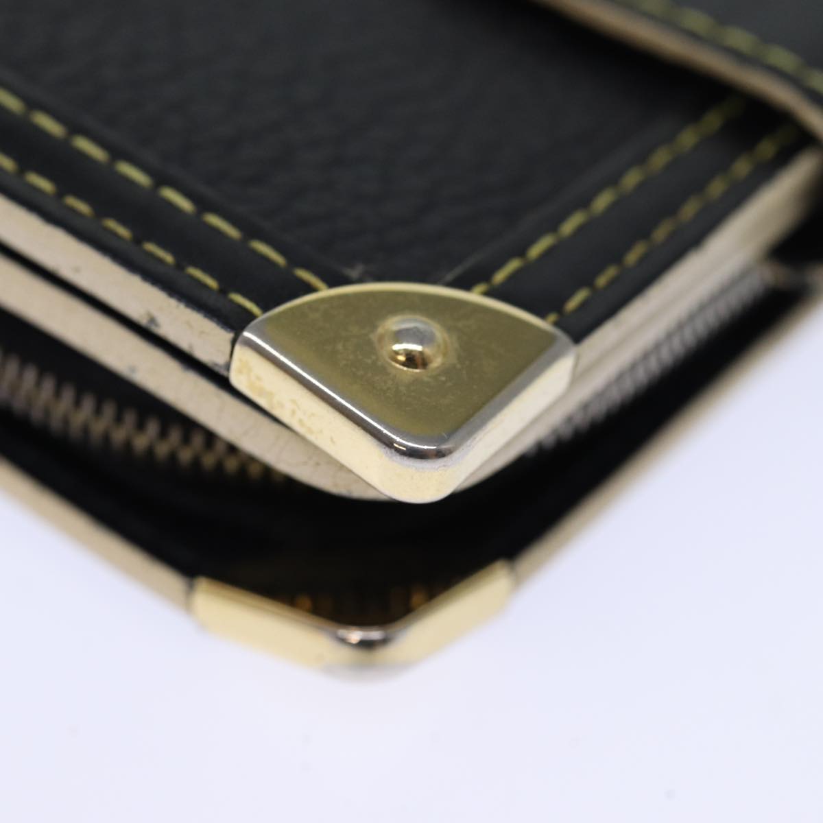 Louis Vuitton Suhari Black Leather Wallet (Pre-Owned)