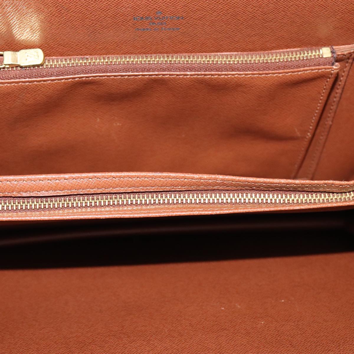 Louis Vuitton Courcelle Brown Canvas Shoulder Bag (Pre-Owned)