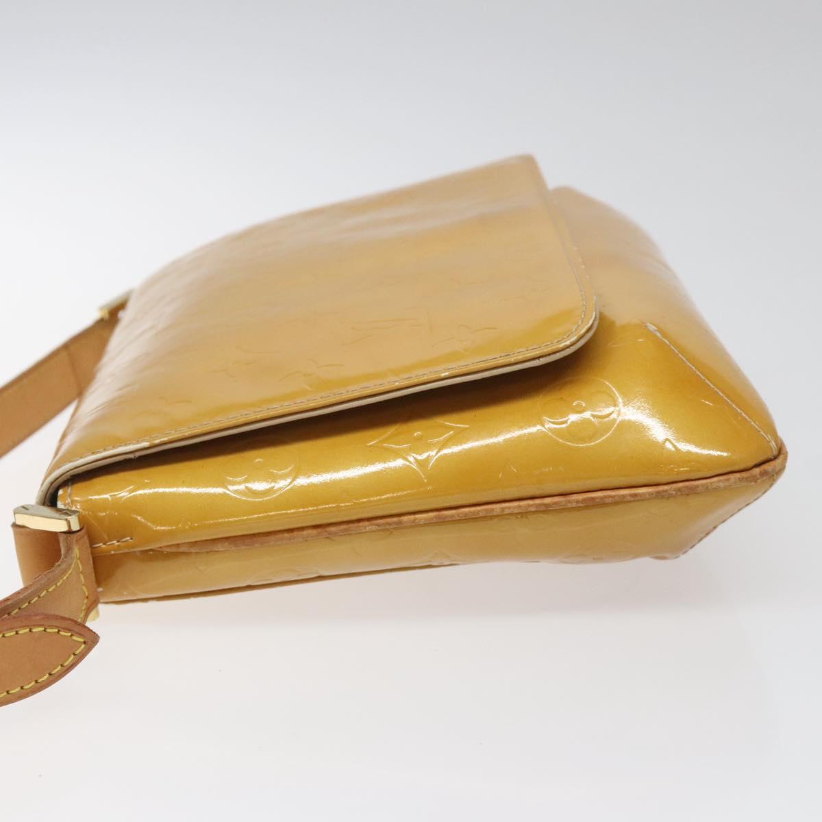 Louis Vuitton Thompson Street Beige Patent Leather Shoulder Bag (Pre-Owned)
