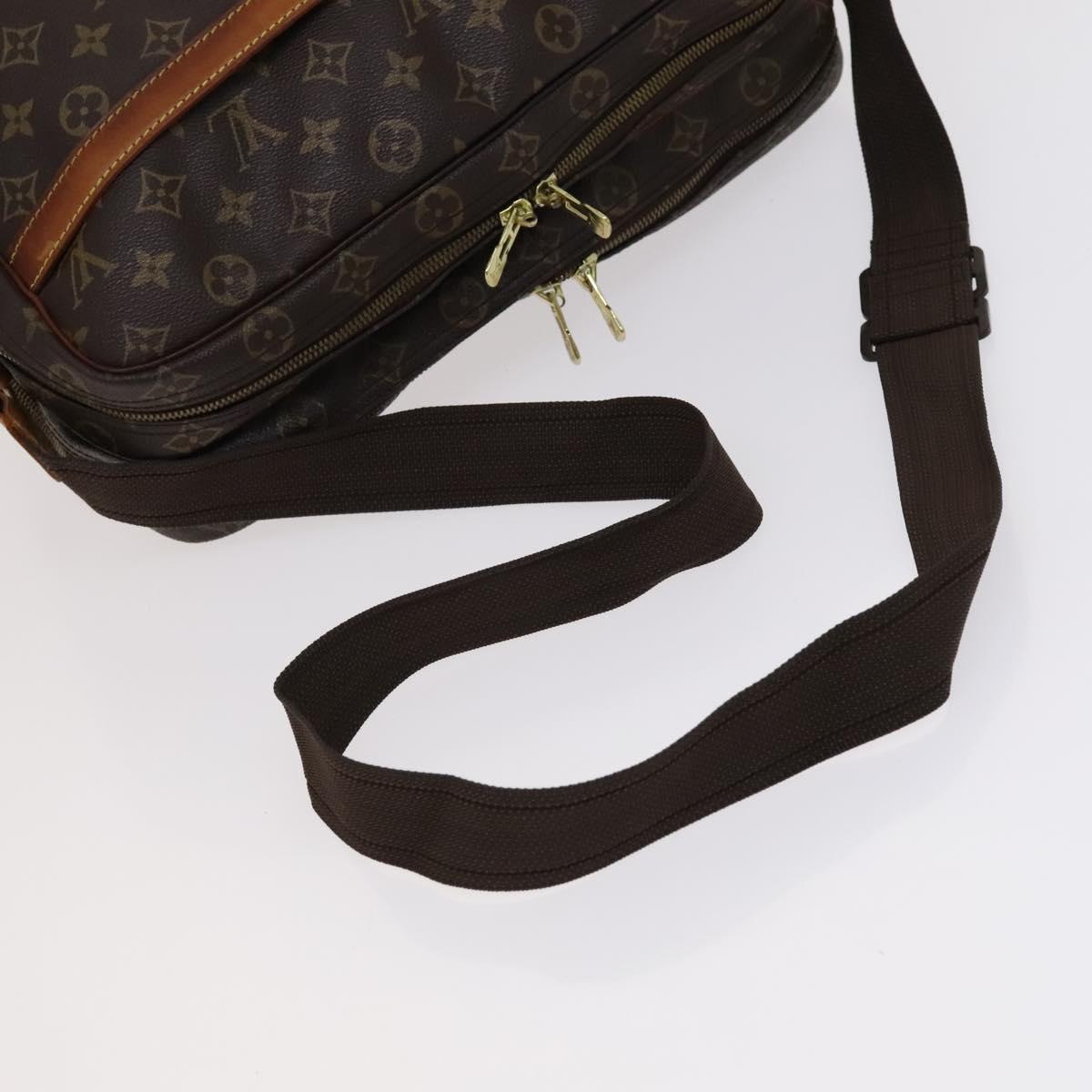 Louis Vuitton Reporter Brown Canvas Shoulder Bag (Pre-Owned)
