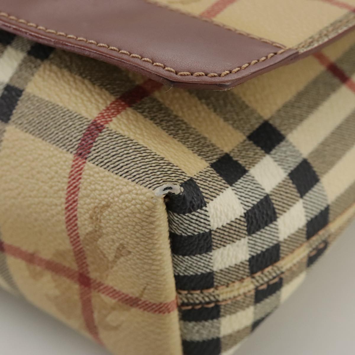 Burberry Nova Check Beige Canvas Shoulder Bag (Pre-Owned)
