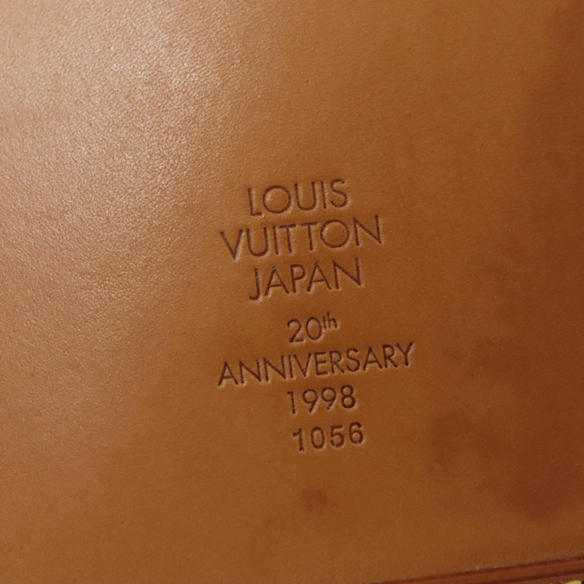Louis Vuitton Bucket Beige Leather Tote Bag (Pre-Owned)