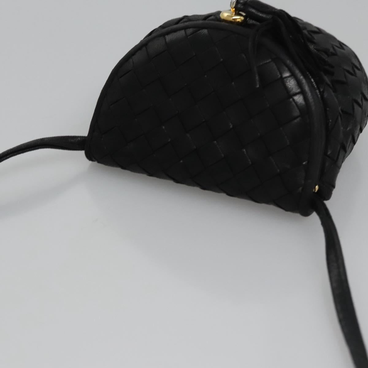 Bottega Veneta Intrecciato Black Leather Clutch Bag (Pre-Owned)