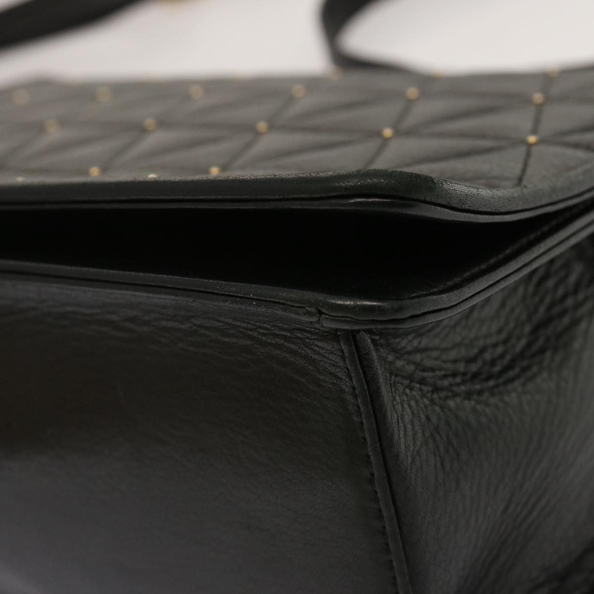 Valentino Garavani Black Leather Shoulder Bag (Pre-Owned)