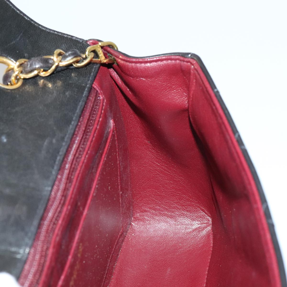 Chanel Diana Black Leather Shoulder Bag (Pre-Owned)