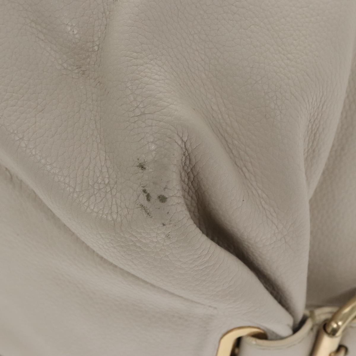 Bally White Leather Handbag (Pre-Owned)