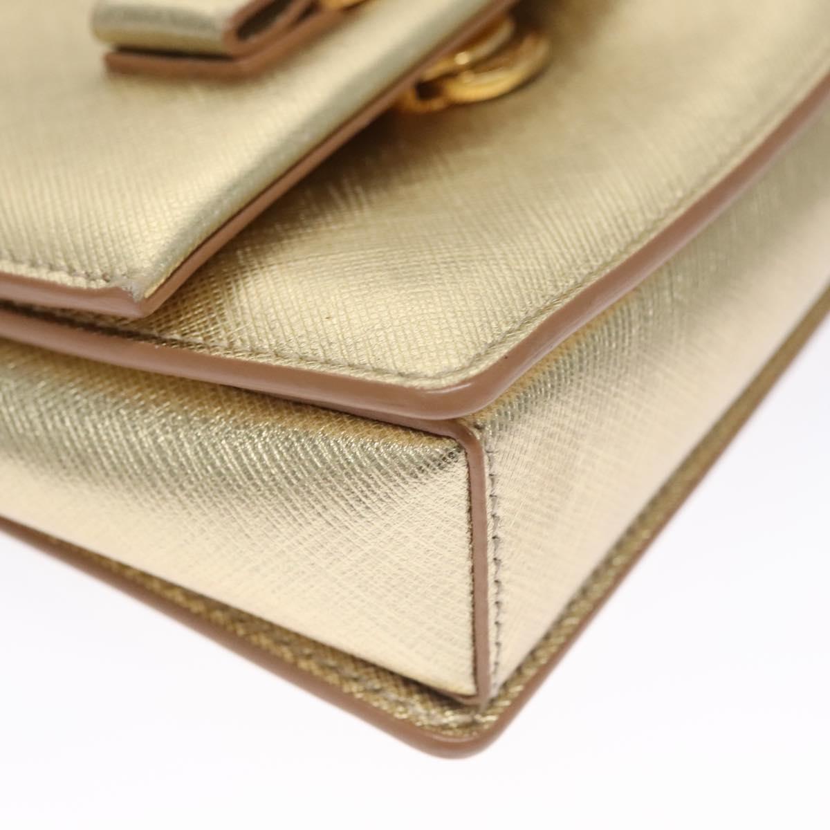 Salvatore Ferragamo Vara Gold Leather Shoulder Bag (Pre-Owned)