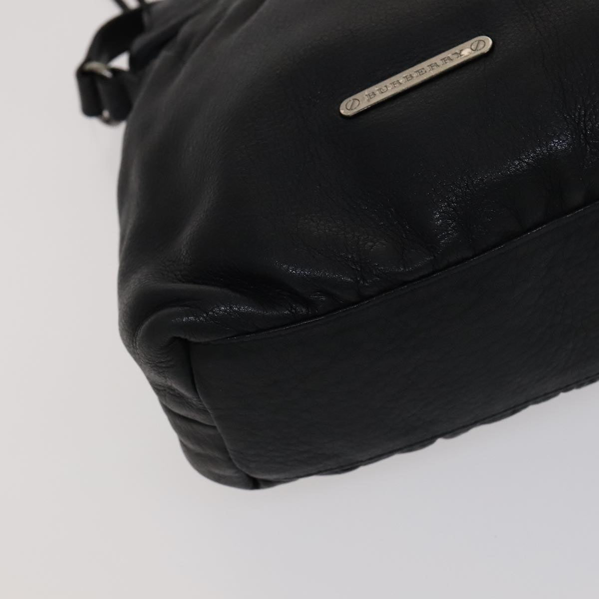 Burberry Black Leather Shoulder Bag (Pre-Owned)