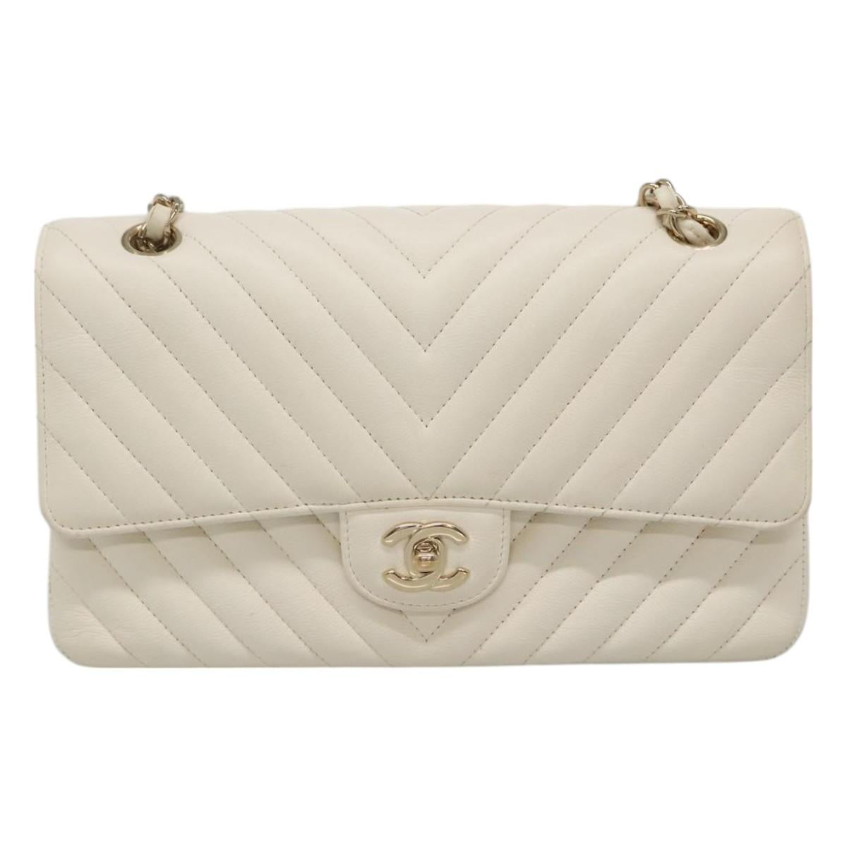 Chanel Double Flap White Leather Shoulder Bag (Pre-Owned)
