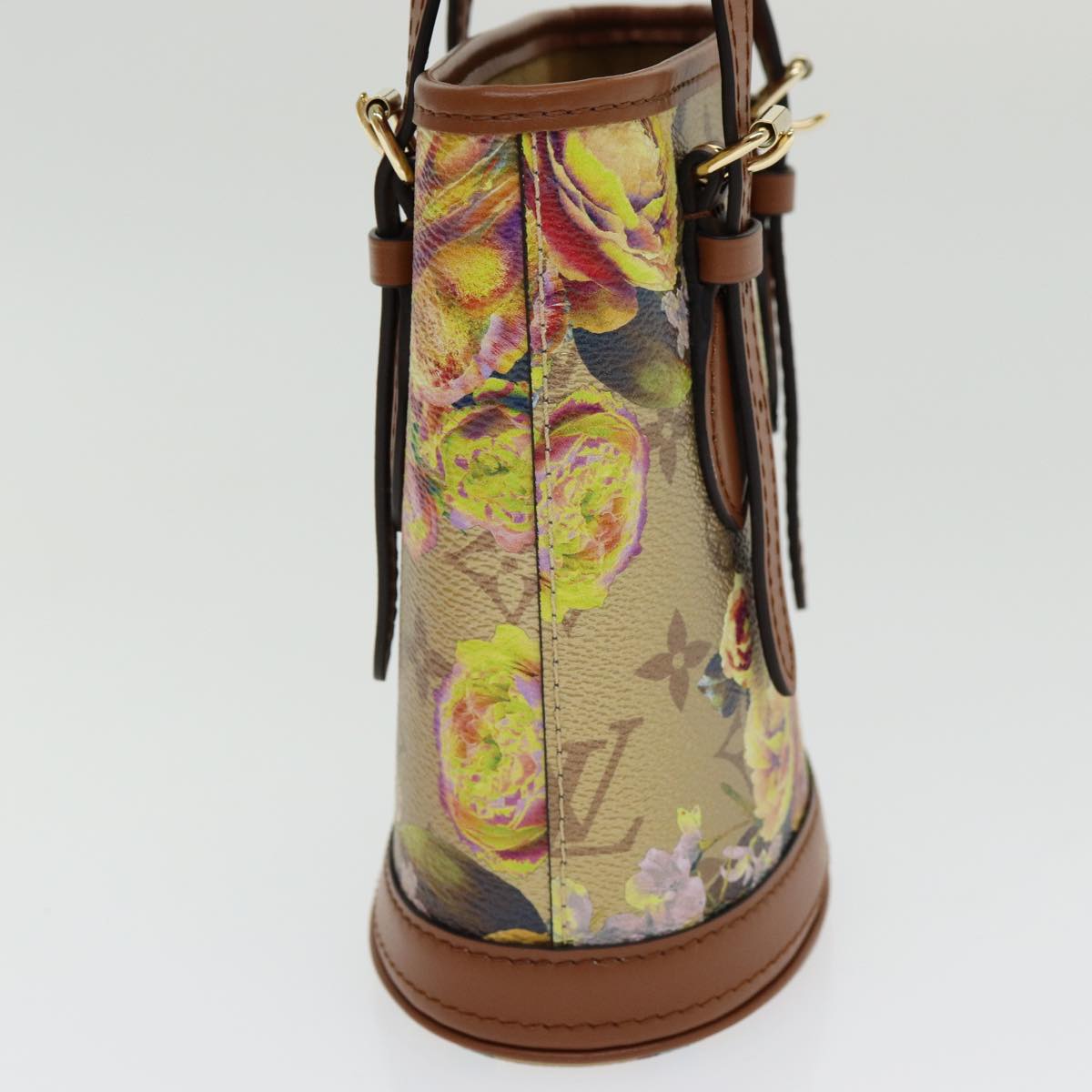 Louis Vuitton Bucket Beige Canvas Shoulder Bag (Pre-Owned)