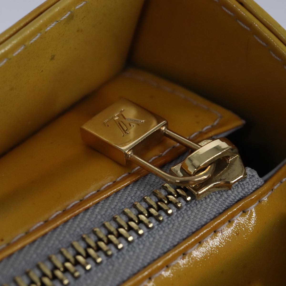 Louis Vuitton Columbus Yellow Patent Leather Tote Bag (Pre-Owned)