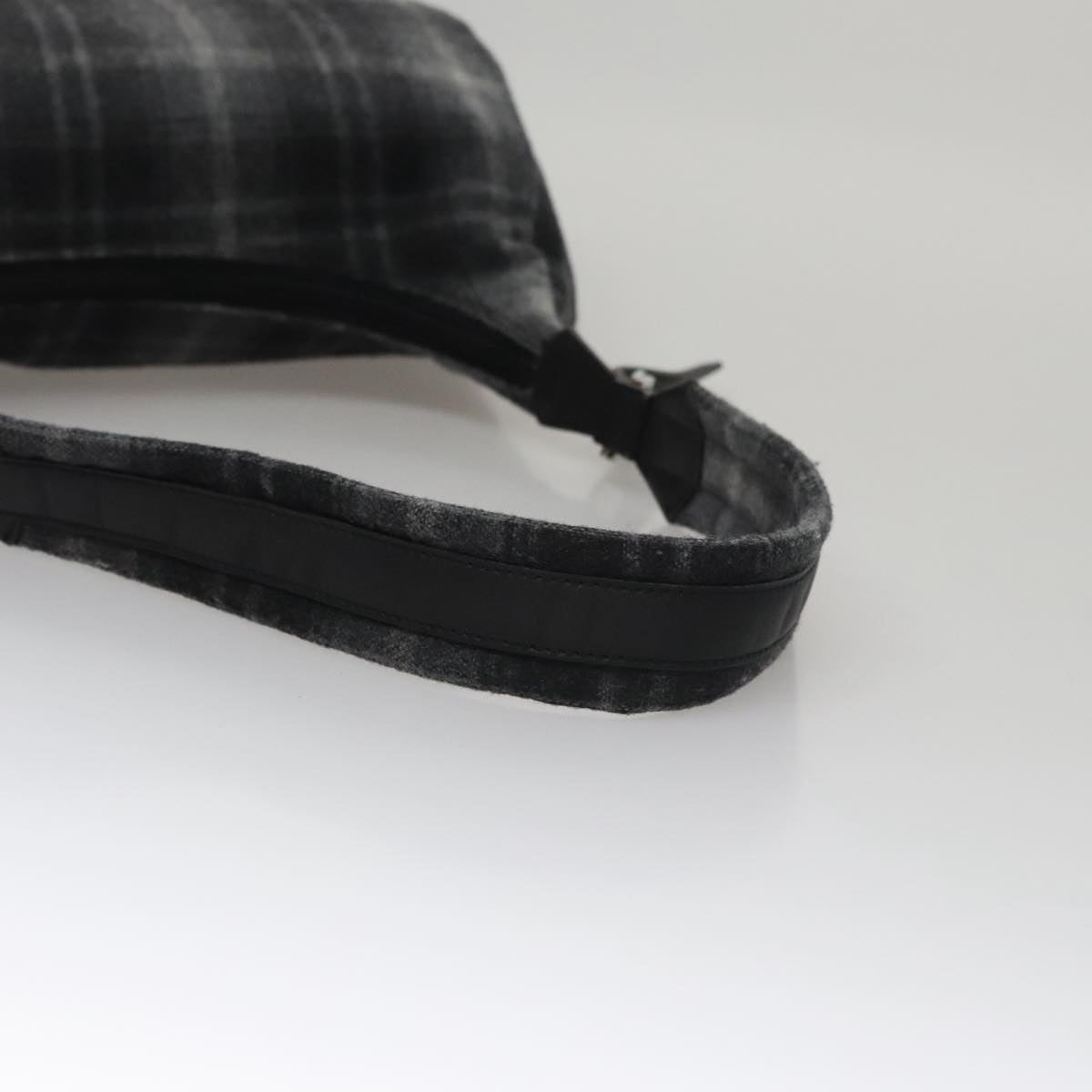 Salvatore Ferragamo Grey Wool Shoulder Bag (Pre-Owned)