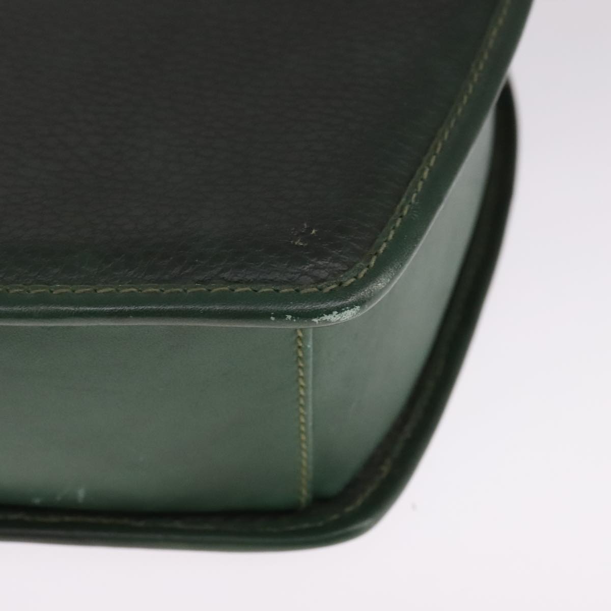 Burberry Green Leather Shoulder Bag (Pre-Owned)