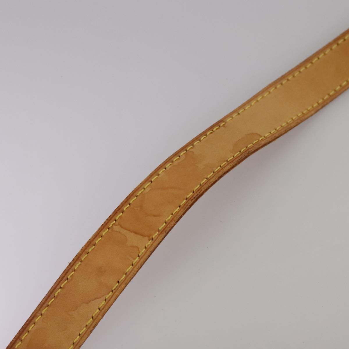 Louis Vuitton Shoulder Strap Beige Leather Bag Jewelry (Pre-Owned)