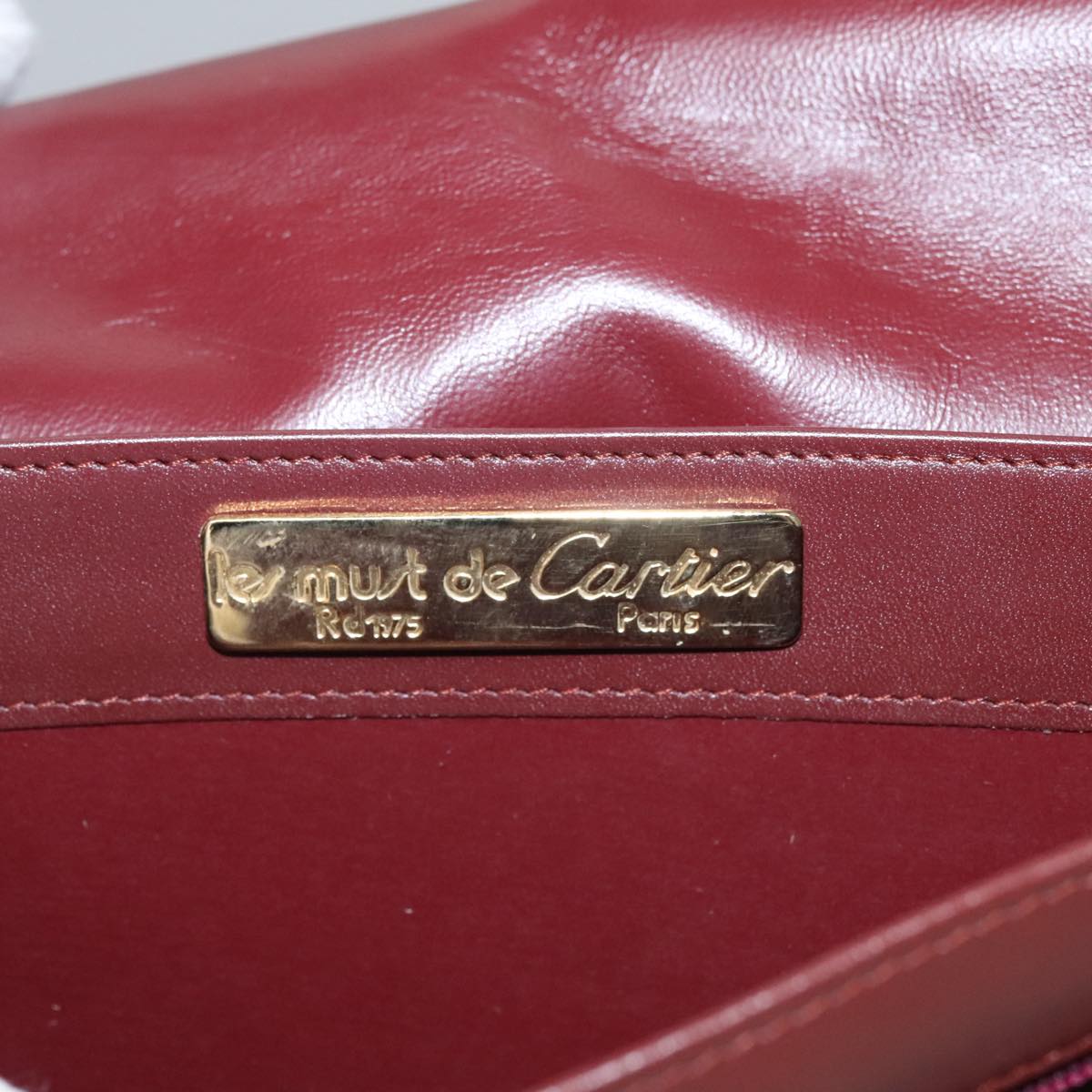 Cartier Must De Cartier Burgundy Leather Shoulder Bag (Pre-Owned)