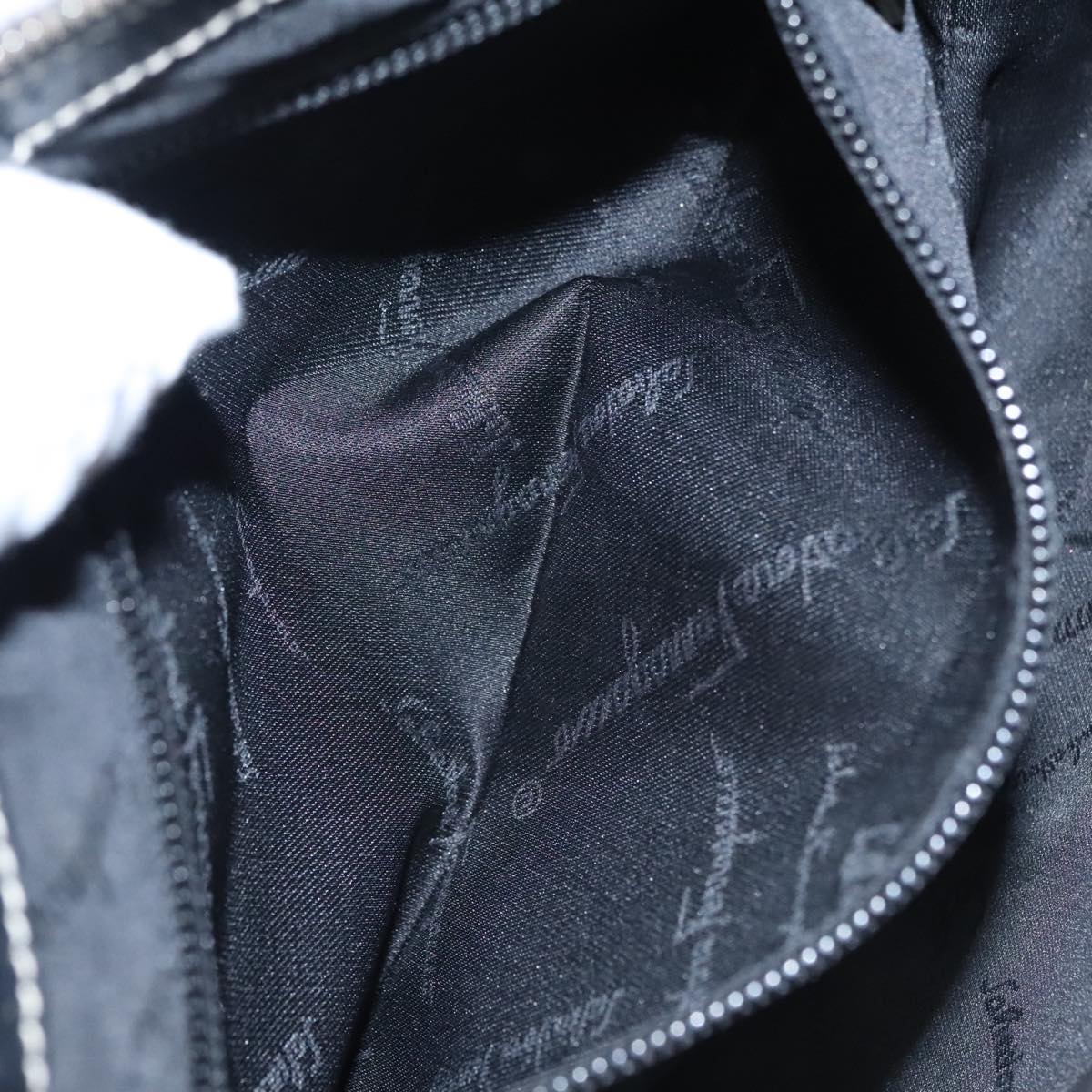 Salvatore Ferragamo Gancini Black Leather Shoulder Bag (Pre-Owned)