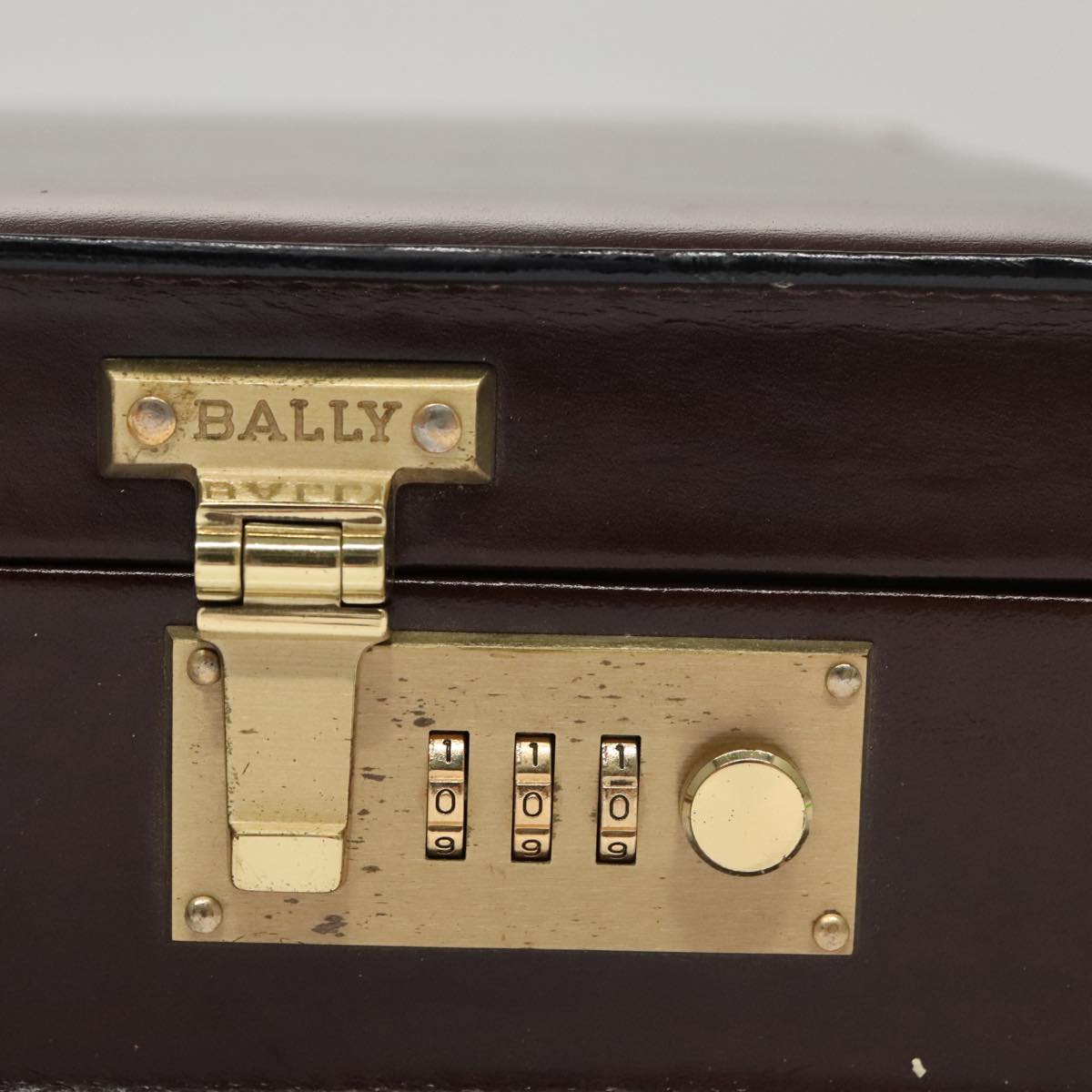 Bally Brown Leather Briefcase Bag (Pre-Owned)
