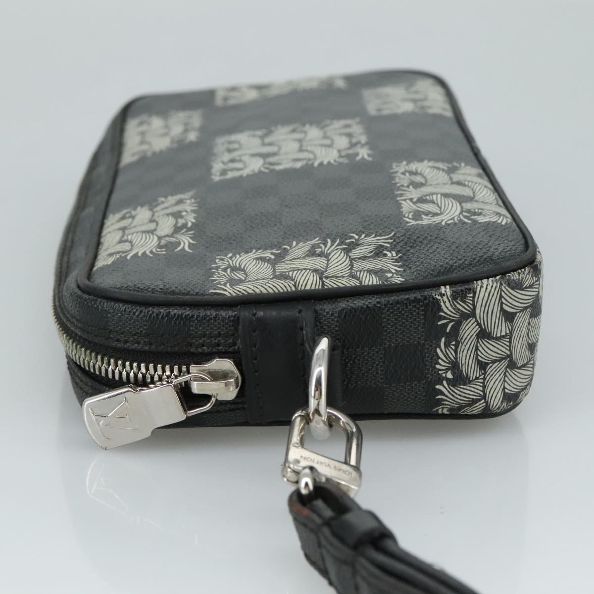 Louis Vuitton Volga Black Canvas Clutch Bag (Pre-Owned)